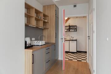 Фото номера Улучшенный двухместный номер с 1 кроватью Хостелы MoHo XL Hostel г. Вроцлав 5