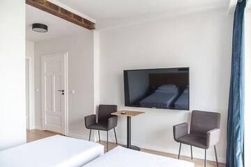 Фото номера Апартаменты с 1 спальней Хостелы MoHo XL Hostel г. Вроцлав 5