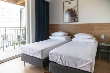 Фото номера Апартаменты с 1 спальней Хостелы MoHo XL Hostel г. Вроцлав 6