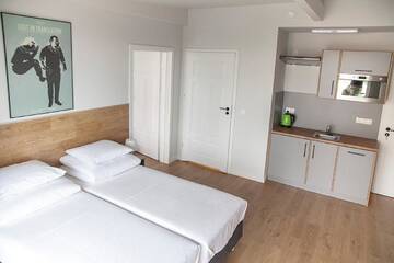 Фото номера Апартаменты Хостелы MoHo XL Hostel г. Вроцлав 2