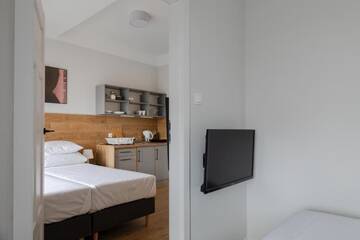 Фото номера Семейный номер Делюкс Хостелы MoHo XL Hostel г. Вроцлав 5
