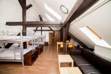 Фото номера Кровать в общем 8-местном номере Хостелы Max Berg Hostel г. Вроцлав 3