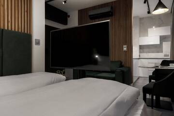 Фото номера Standard Apartment with sofa bed (3 Adults) Апарт-отели Odrzańska Residence Old Town г. Вроцлав 43