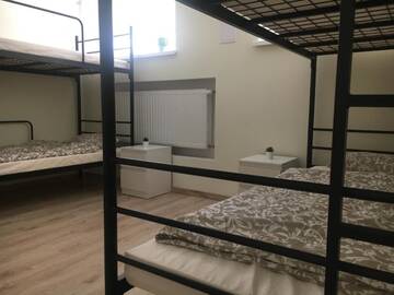 Фото Хостелы Hostel Opolska 11-19 г. Вроцлав 4