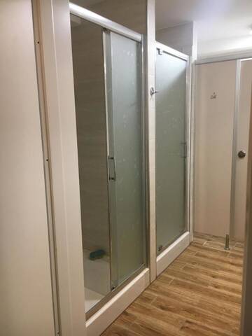 Фото Хостелы Hostel Opolska 11-19 г. Вроцлав 5