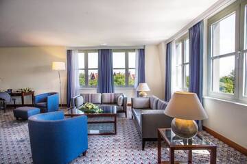 Фото номера Представительский люкс с видом на парк Отель Radisson Blu Hotel Wroclaw г. Вроцлав 2