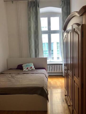 Фото Проживание в семье A very cozy bedroom in the heart of Wroclaw г. Вроцлав 1